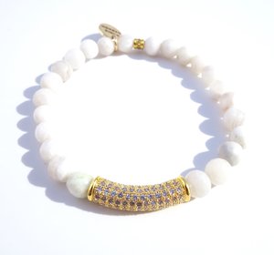 Bailey Gold Bracelet - White Agate / Standard size / Stretch